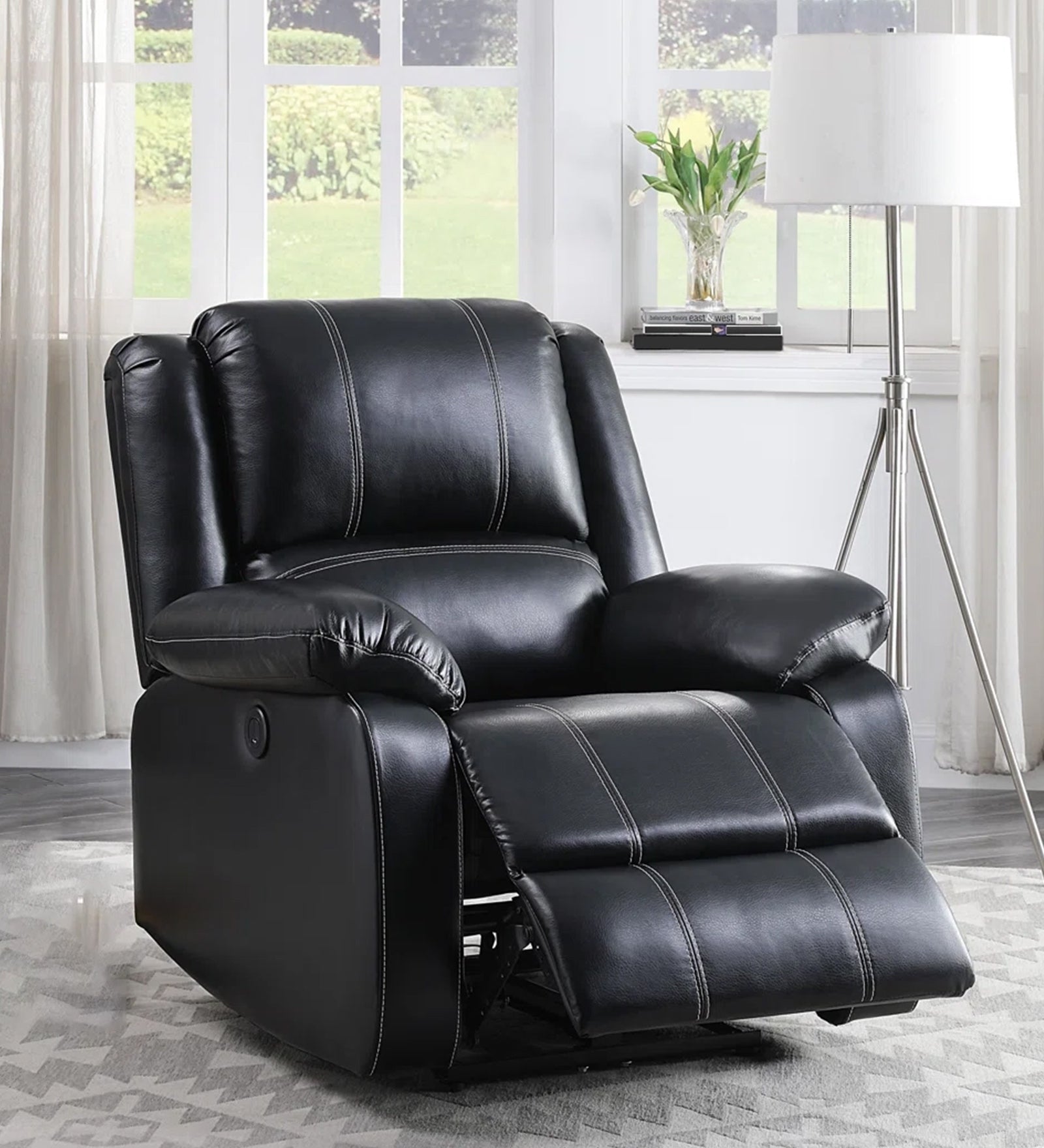 Santo Leather Motorized 1 Seater Recliner In Dark Black Leather Finish