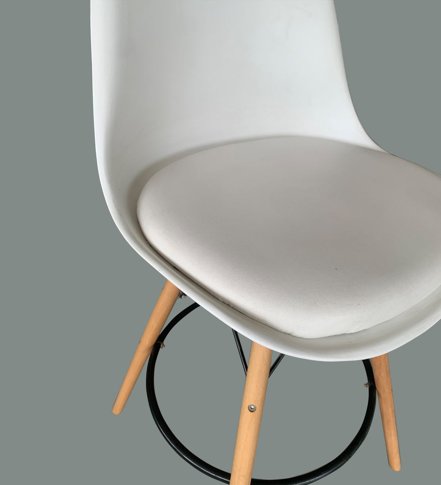 Retro Plastic Bar Chair In Cream White Colour With Leather Finish - Febonic Living