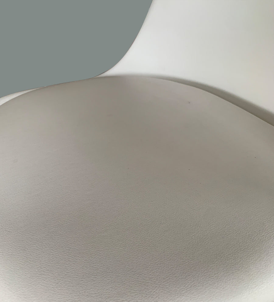 Retro Plastic Bar Chair In Cream White Colour With Leather Finish - Febonic Living