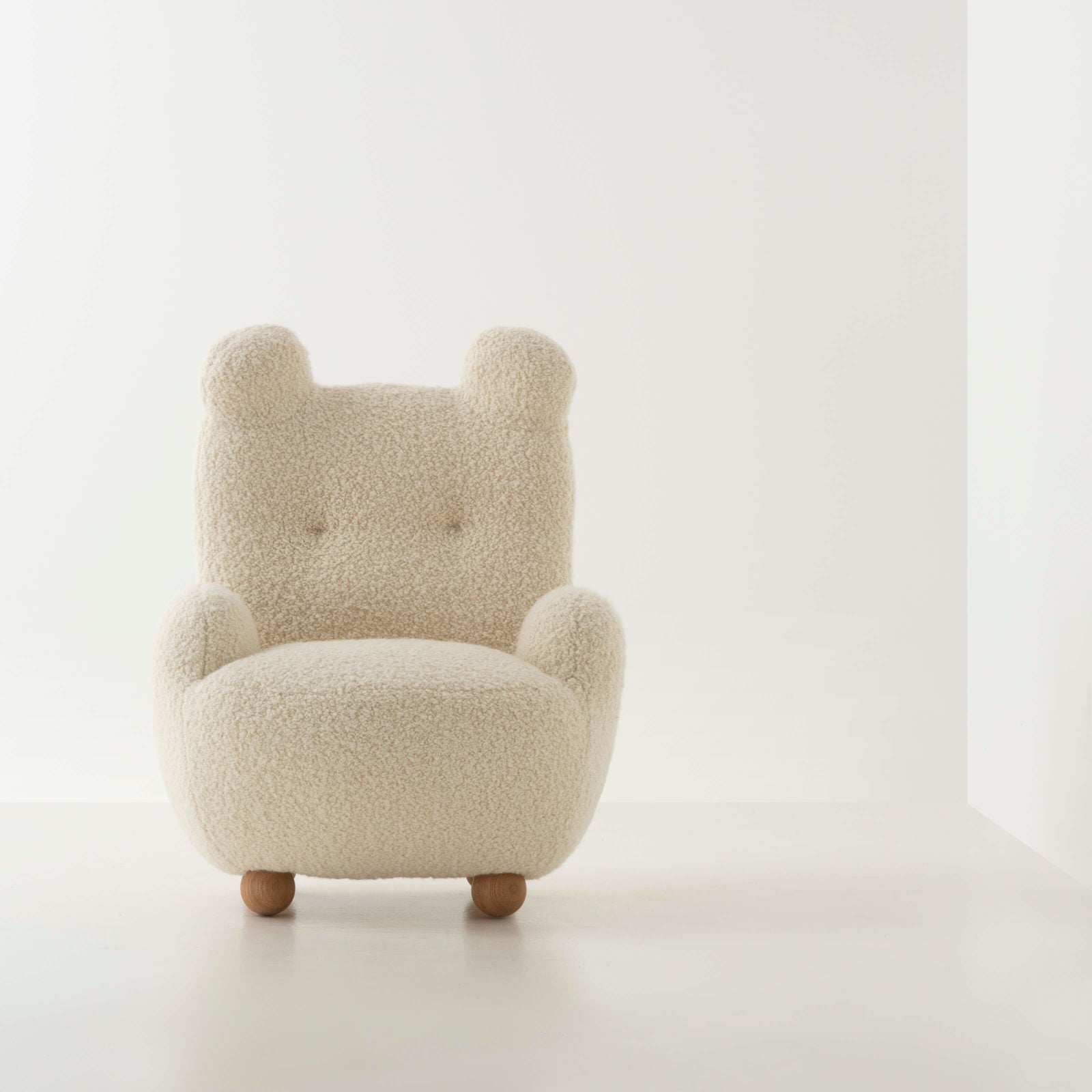 Bruin Wing Velvet Chair - Warm White