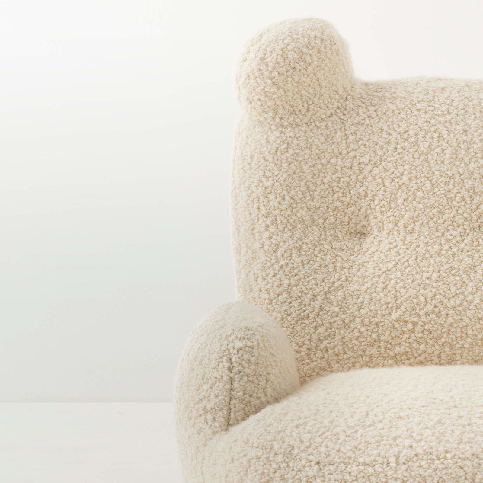 Bruin Wing Velvet Chair - Warm White